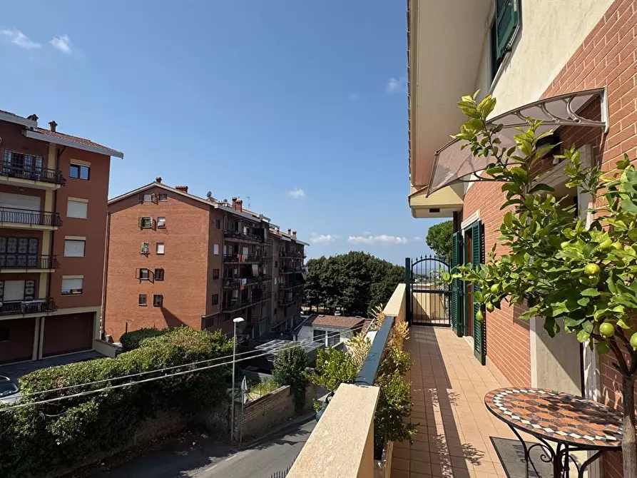 Immagine 4 di Appartamento in vendita  in via vascarelle 112 a Albano Laziale