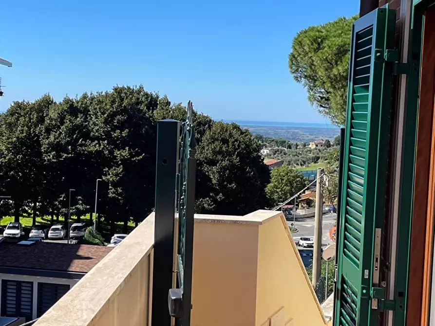 Immagine 7 di Appartamento in vendita  in via vascarelle 112 a Albano Laziale