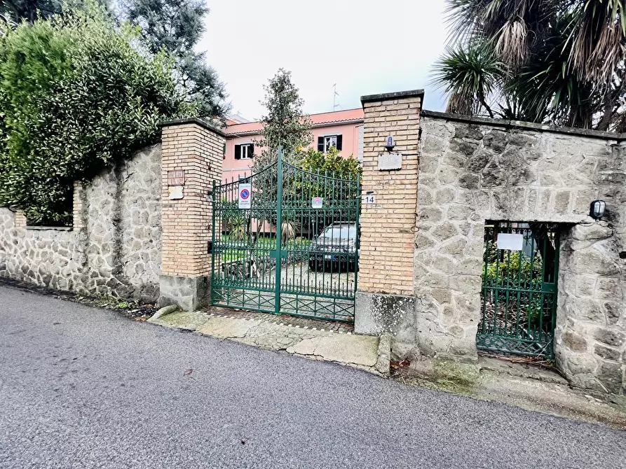 Immagine 4 di Villa in affitto  in Via Vito Volterra 8 a Ariccia