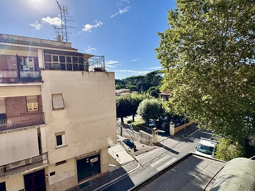 Immagine 7 di Appartamento in vendita  in Corso Giacomo Matteotti 38 a Albano Laziale