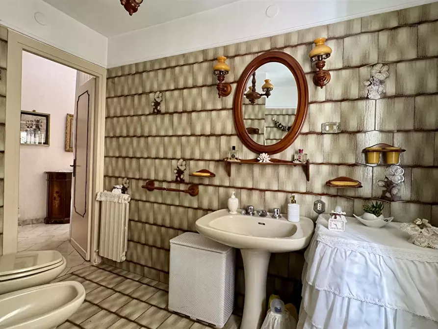 Immagine 4 di Appartamento in vendita  in Corso Giacomo Matteotti 38 a Albano Laziale