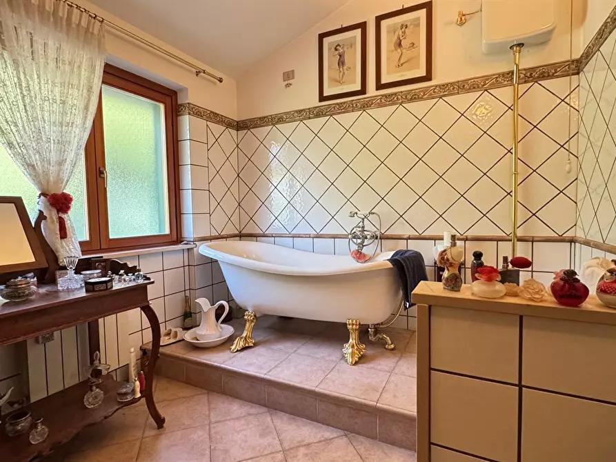 Immagine 7 di Appartamento in vendita  in Via Orazio 9 a Ariccia