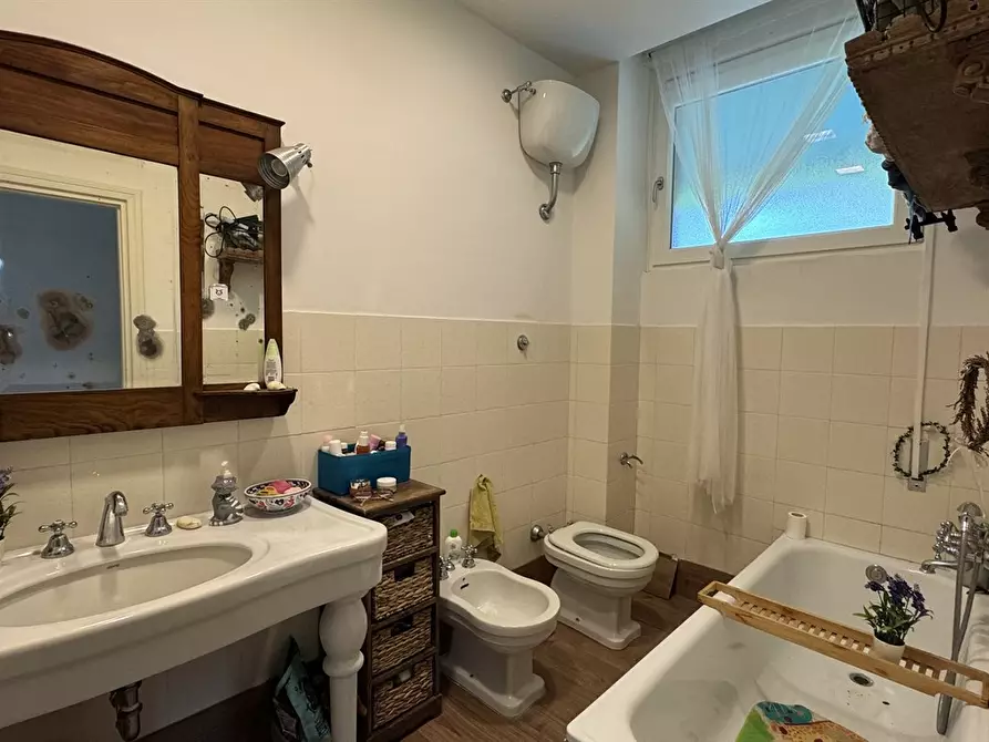 Immagine 5 di Appartamento in vendita  in VIA RAMO D'ORO 53 a Ariccia