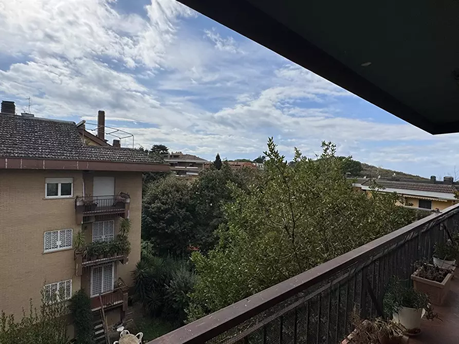 Immagine 6 di Appartamento in vendita  in VIA RAMO D'ORO 53 a Ariccia