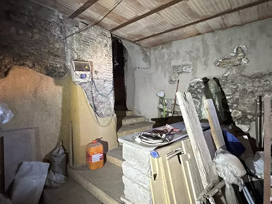 Immagine 1 di Magazzino in vendita  in Via Castro Pretorio 27 a Albano Laziale