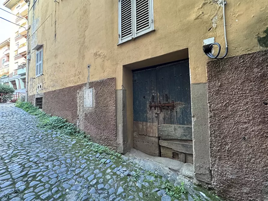 Immagine 2 di Magazzino in vendita  in Via Castro Pretorio 27 a Albano Laziale