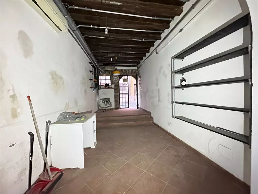 Immagine 1 di Negozio in vendita  in via san pancrazio 29 a Albano Laziale