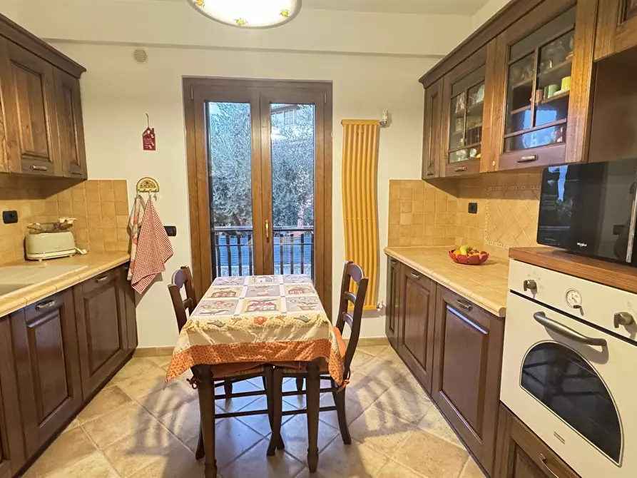 Immagine 4 di Casa trifamiliare in vendita  in via orti pompei 19 a Albano Laziale