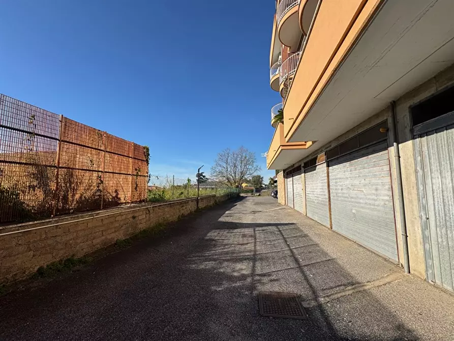 Immagine 6 di Appartamento in vendita  in via delle Albicocche 8 a Ariccia