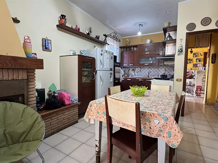 Immagine 4 di Casa bifamiliare in vendita  in via apollo 9 a Aprilia