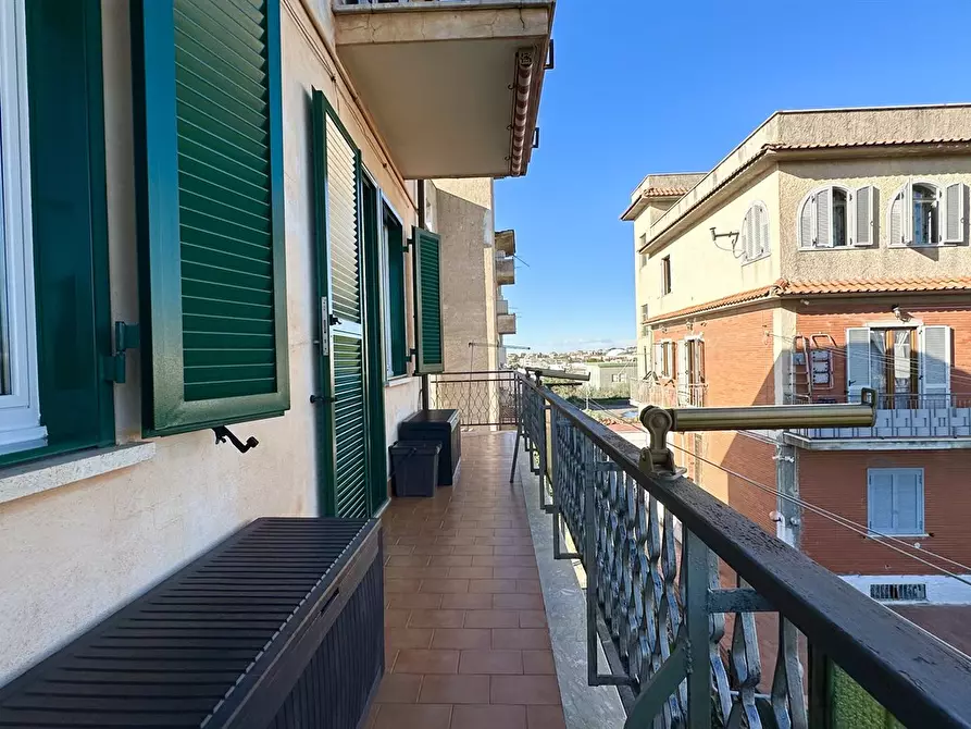 Immagine 8 di Appartamento in vendita  in Via dei Tulipani 40 a Albano Laziale