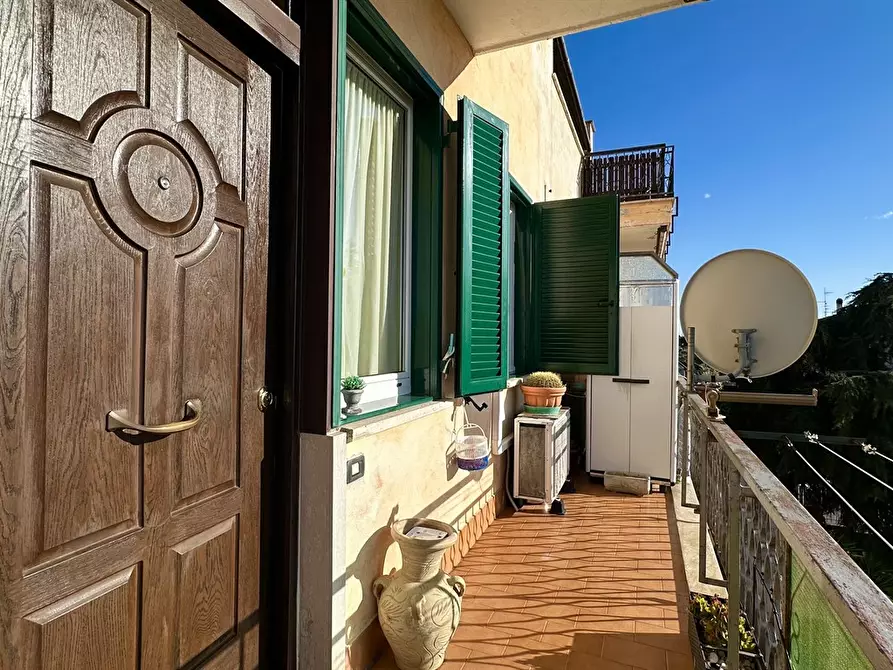 Immagine 6 di Appartamento in vendita  in Via dei Tulipani 40 a Albano Laziale
