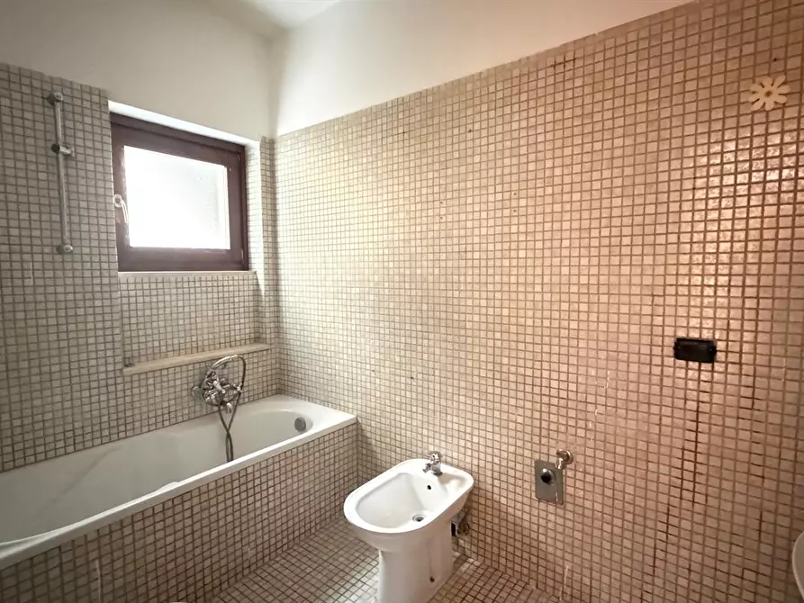 Immagine 7 di Appartamento in vendita  in via pratolungo 5x a Albano Laziale