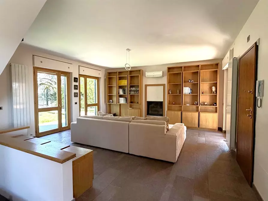 Immagine 2 di Casa bifamiliare in affitto  in Via Platone 14 a Albano Laziale