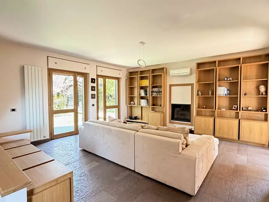 Immagine 1 di Casa bifamiliare in affitto  in Via Platone 14 a Albano Laziale