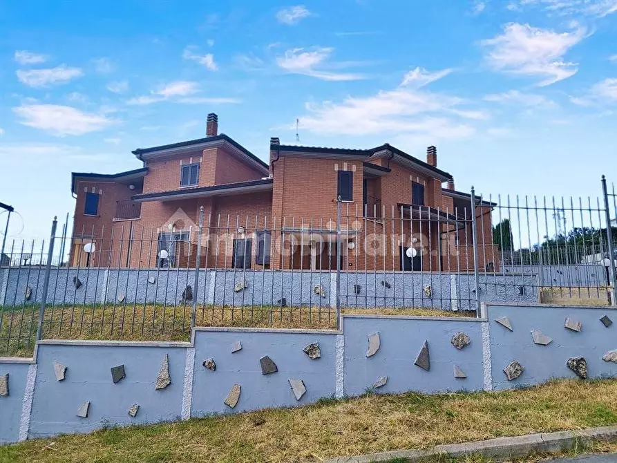 Immagine 9 di Casa quadrifamiliare in vendita  in via del cancelllo 10 a Albano Laziale
