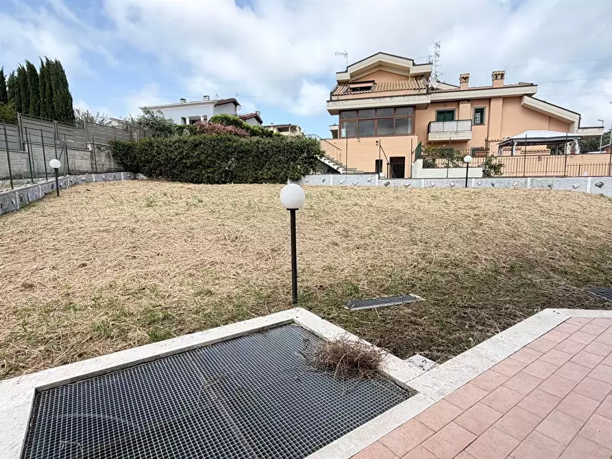 Immagine 8 di Casa quadrifamiliare in vendita  in via del cancelllo 10 a Albano Laziale