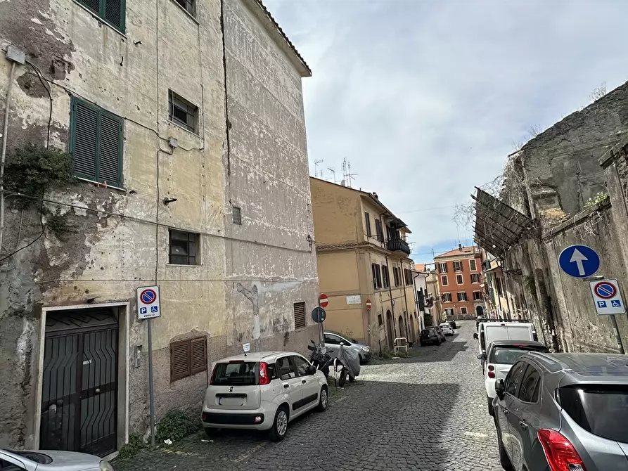 Immagine 8 di Appartamento in vendita  in Via san gaspare del bufalo 26 a Albano Laziale