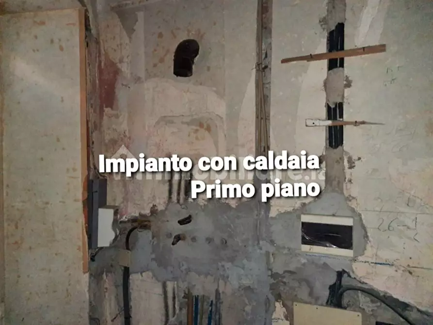 Immagine 4 di Appartamento in vendita  in Via San Pietro 15 a Velletri
