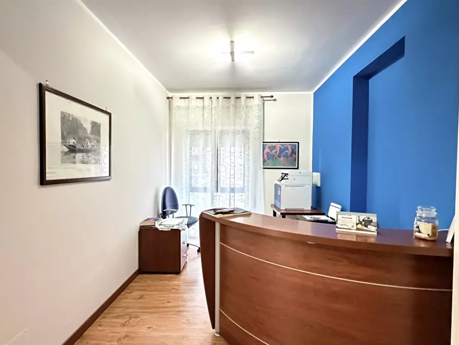 Immagine 3 di Ufficio in vendita  in piazza antonio gramsci 21 a Albano Laziale