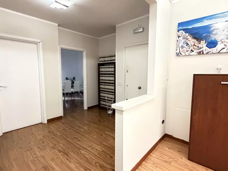 Immagine 1 di Ufficio in vendita  in piazza antonio gramsci 21 a Albano Laziale