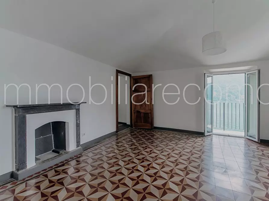 Immagine 1 di Appartamento in affitto  in Via Besana a Moltrasio