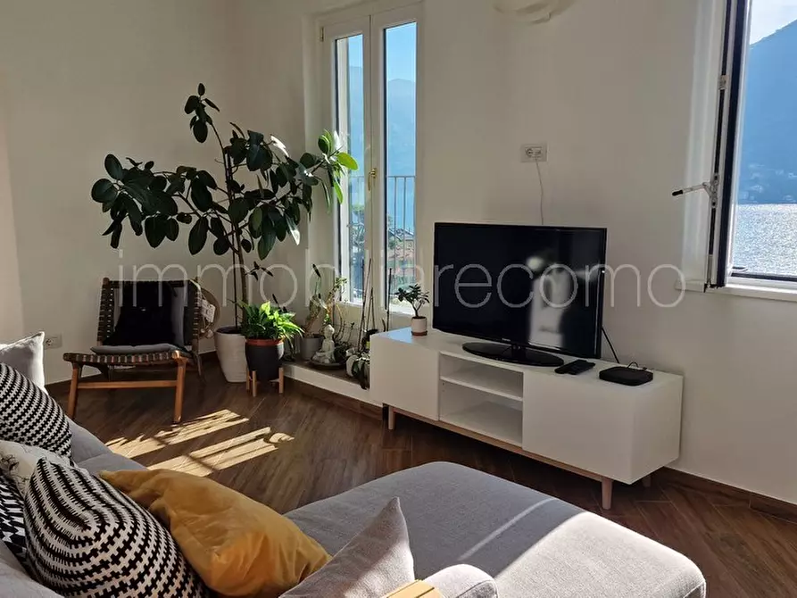 Immagine 1 di Appartamento in affitto  in Via Besana a Moltrasio