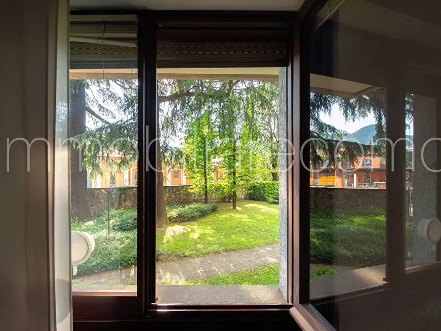 Immagine 8 di Ufficio in affitto  in via Petrarca a Como