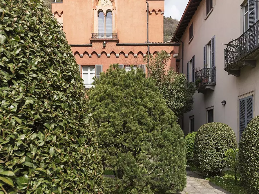 Immagine 9 di Appartamento in affitto  in Via T. Grossi a Como