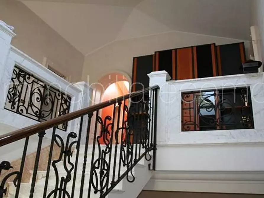 Immagine 3 di Villa in vendita  a Cernobbio