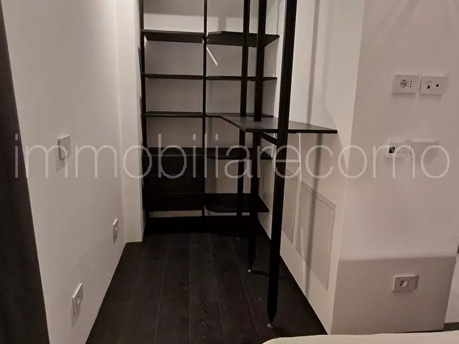 Immagine 4 di Appartamento in affitto  in Via Vittorio Emanuele II a Como