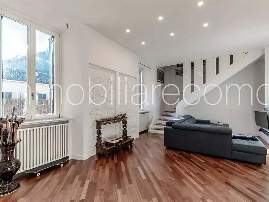 Immagine 8 di Appartamento in affitto  in Via Borgovico a Como