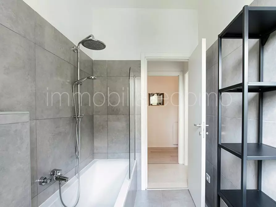 Immagine 9 di Appartamento in affitto  in Via Zezio a Como