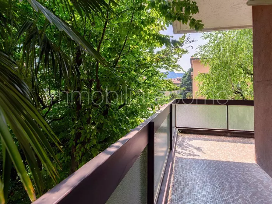 Immagine 1 di Appartamento in affitto  in Via Zezio a Como