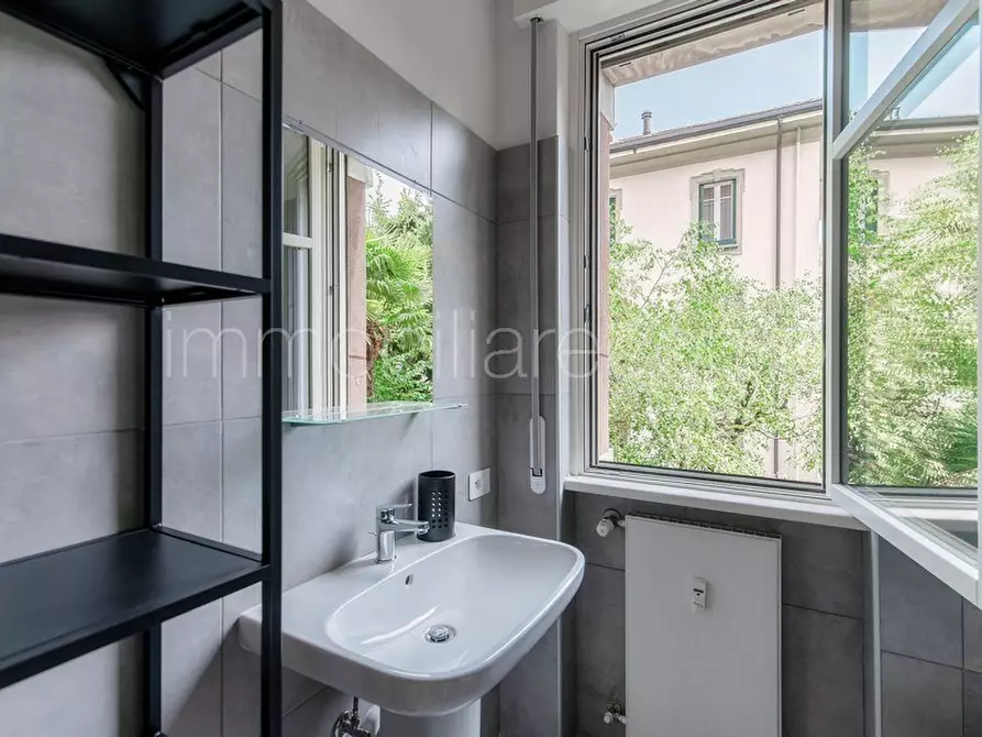 Immagine 8 di Appartamento in affitto  in Via Zezio a Como