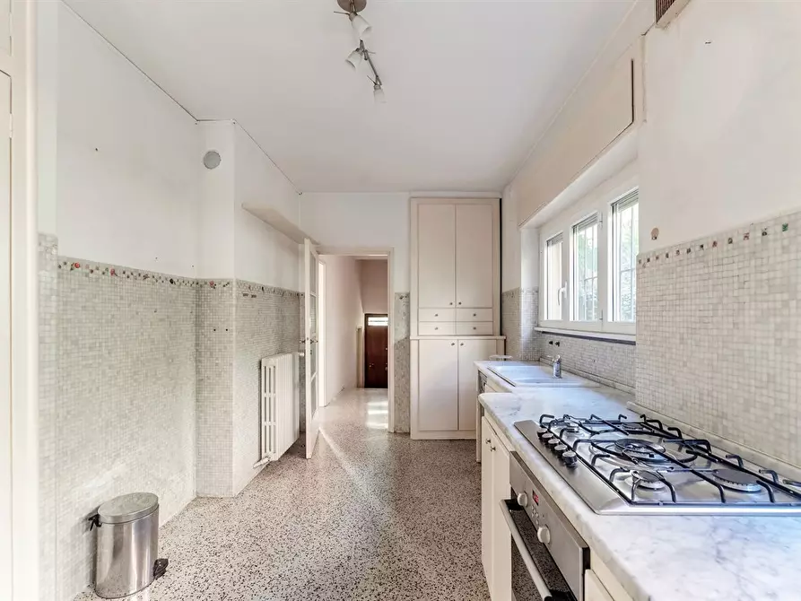 Immagine 6 di Casa indipendente in affitto  in via dei villini a Como