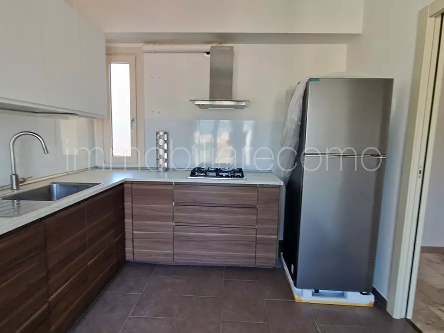 Immagine 5 di Appartamento in affitto  in via Rezzonico a Como