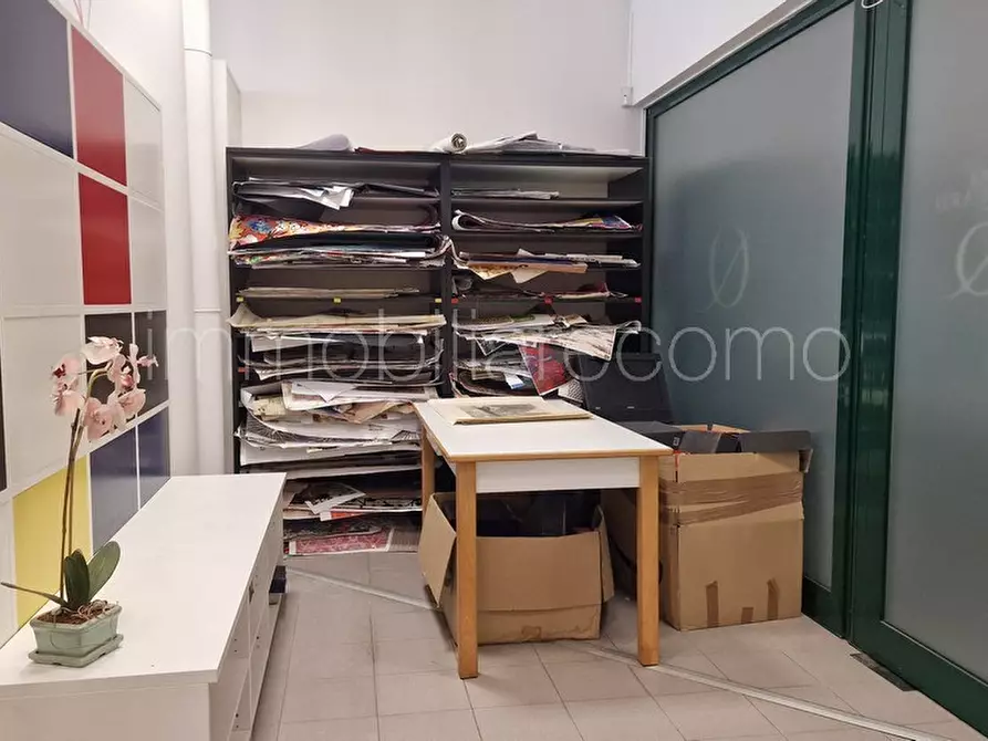 Immagine 9 di Ufficio in vendita  in Via Oltrecolle a Como