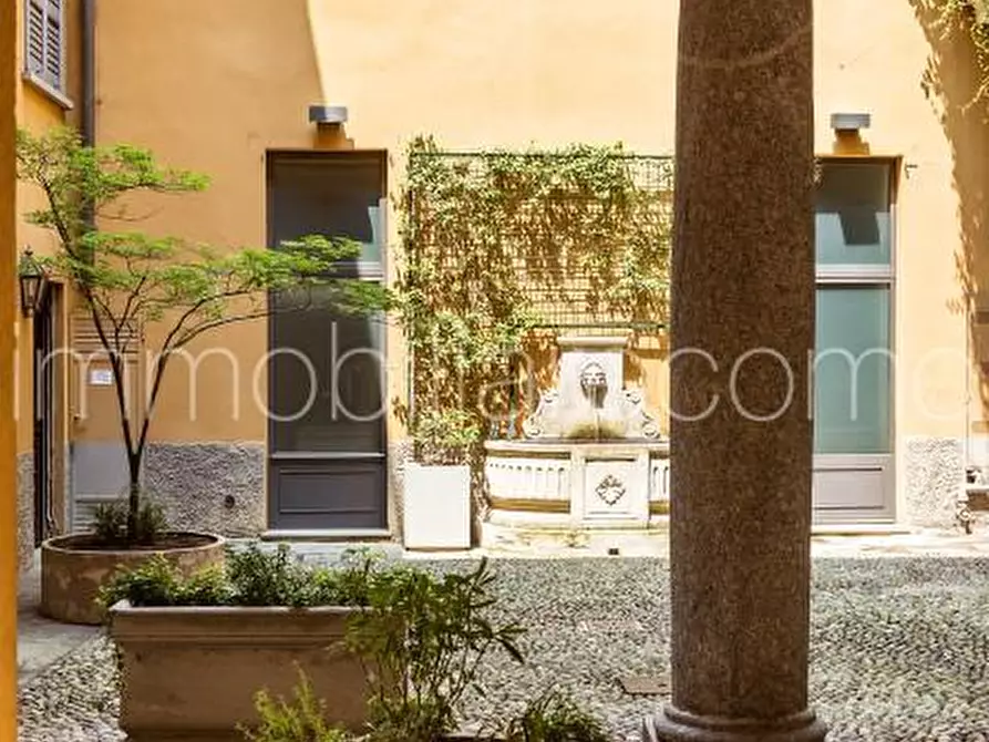 Immagine 5 di Appartamento in affitto  in Via Vittorio Emanuele II a Como