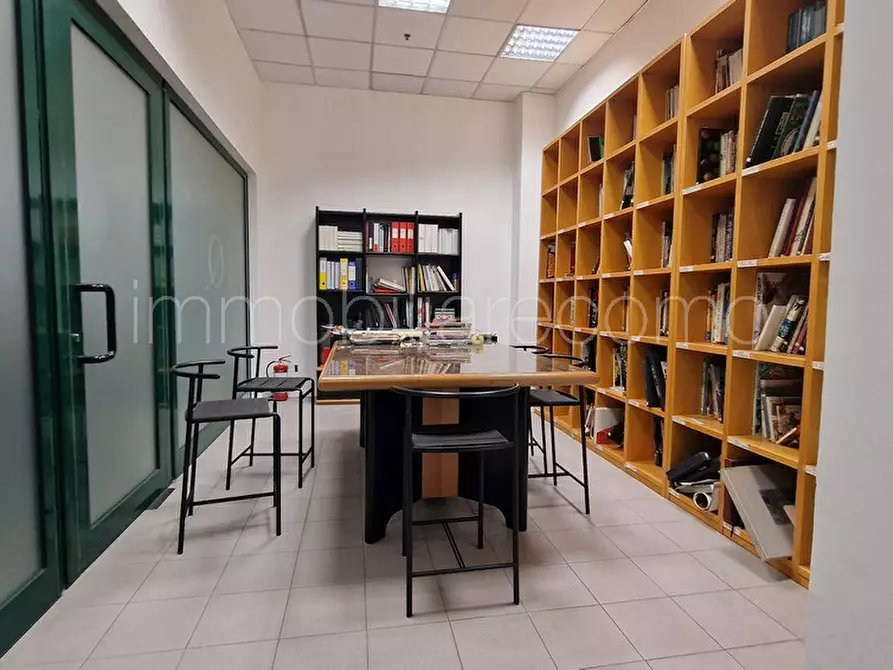 Immagine 6 di Ufficio in vendita  in Via Oltrecolle a Como