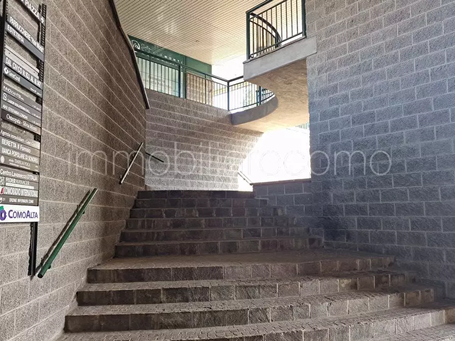 Immagine 4 di Ufficio in vendita  in Via Oltrecolle a Como