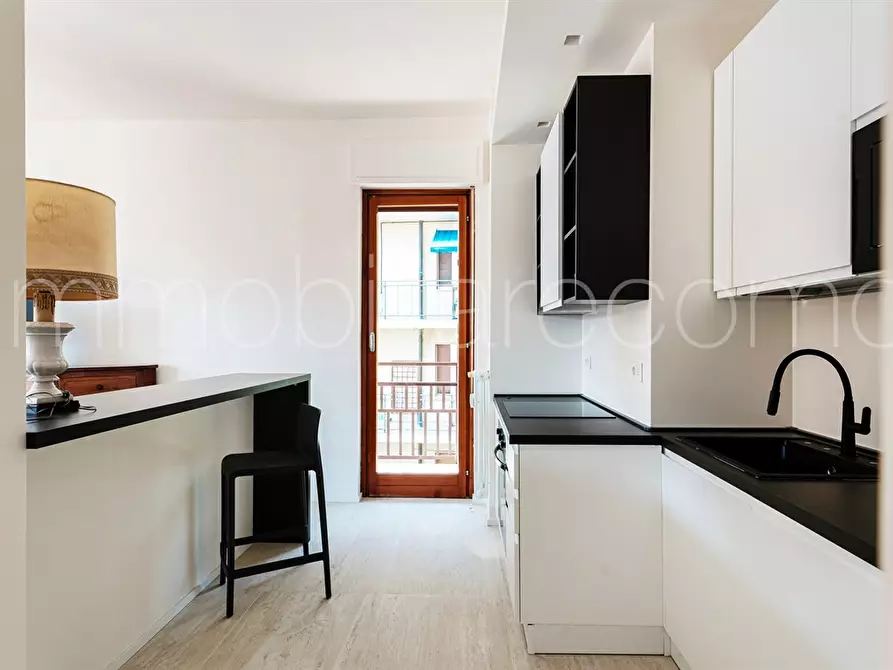 Immagine 6 di Appartamento in affitto  in Via Crispi a Como