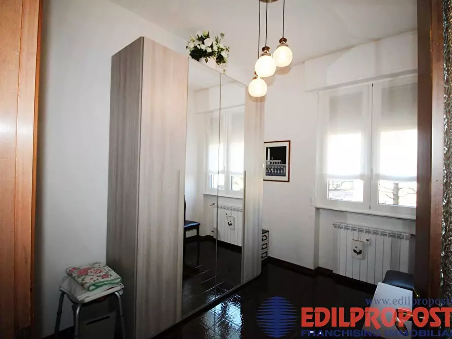 Immagine 1 di Appartamento in vendita  a Rovellasca