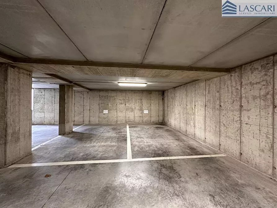 Immagine 9 di Negozio in affitto  in Via Roggia Guidana a Bergamo