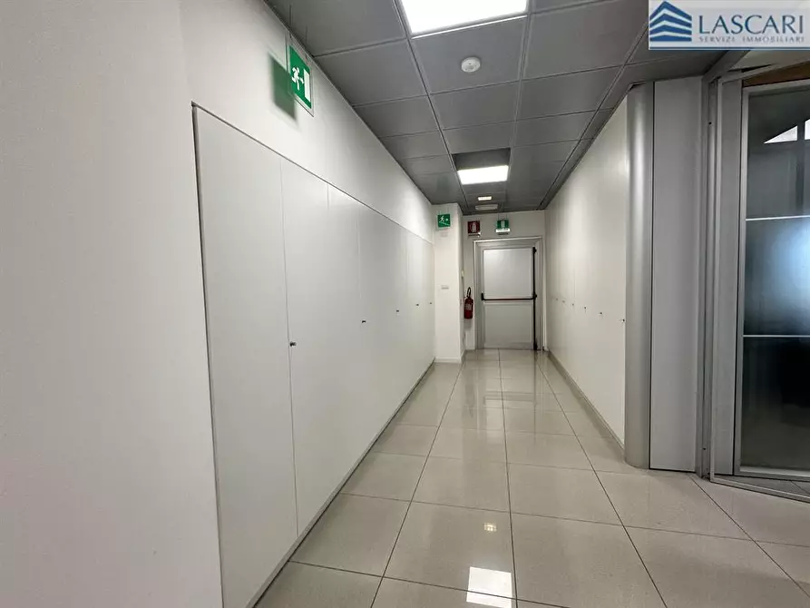 Immagine 4 di Capannone industriale in affitto  a Bonate Sopra