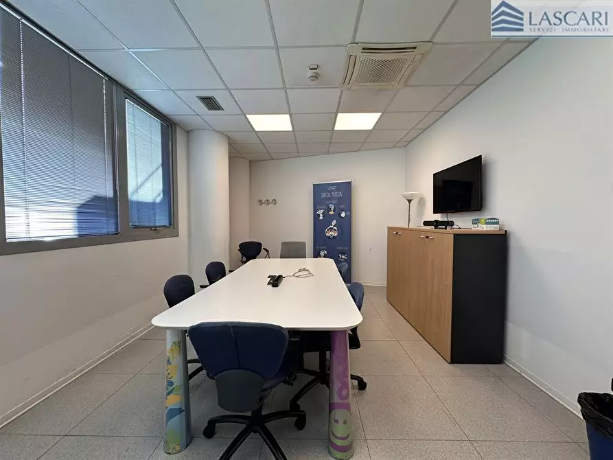 Immagine 4 di Ufficio in affitto  in Via Zanchi a Bergamo