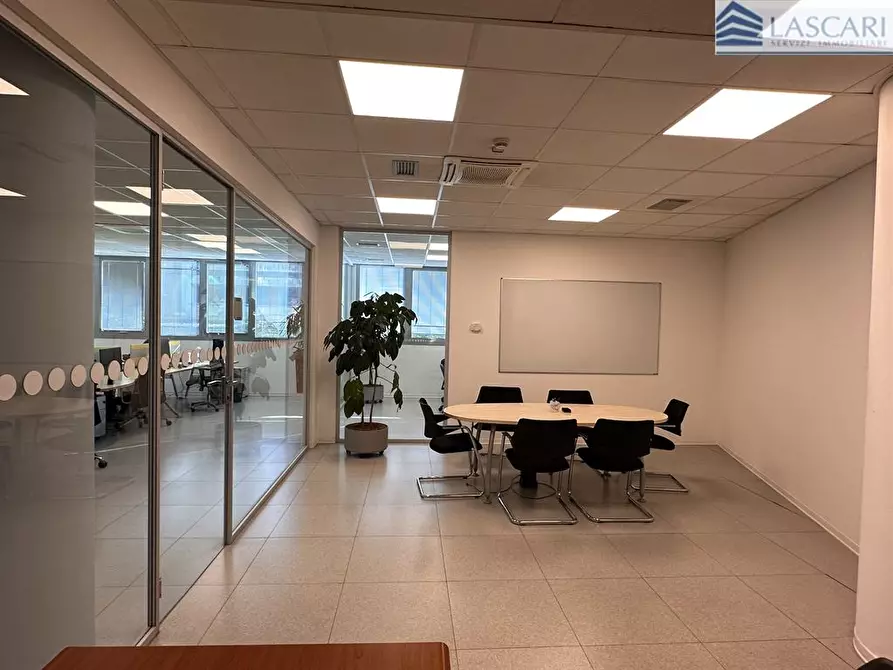 Immagine 3 di Ufficio in affitto  in Via Zanchi a Bergamo