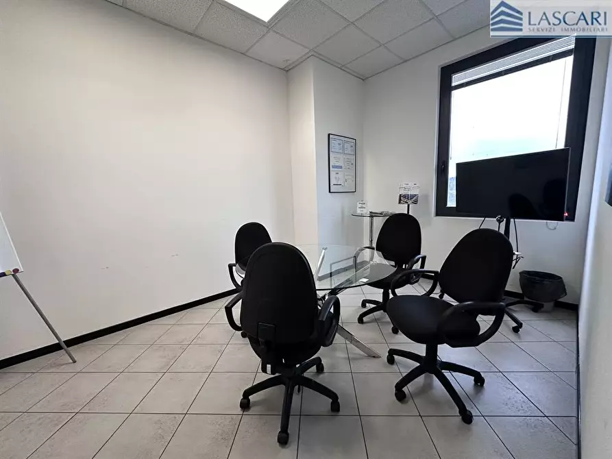 Immagine 7 di Ufficio in affitto  in Via Martinella a Gorle