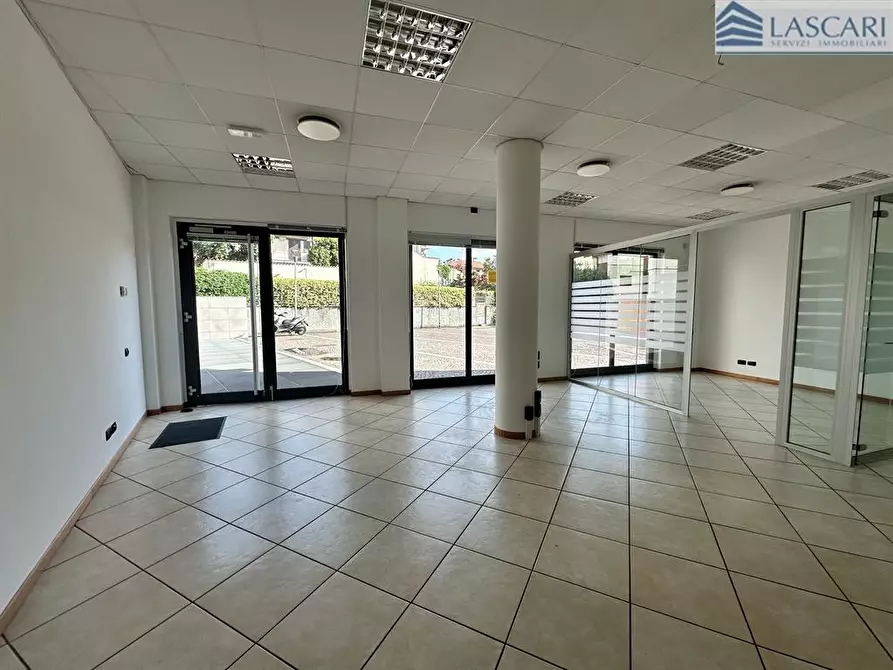 Immagine 1 di Ufficio in affitto  in Via Corridoni 28M a Bergamo