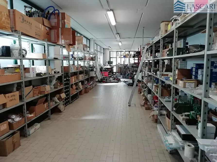 Immagine 6 di Magazzino in vendita  in Via Giuseppe Ungaretti 12 a Bergamo